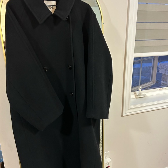 COS OVERSIZED DOUBLE-BREASTED WOOL LONG COAT - Picture 5 of 8
